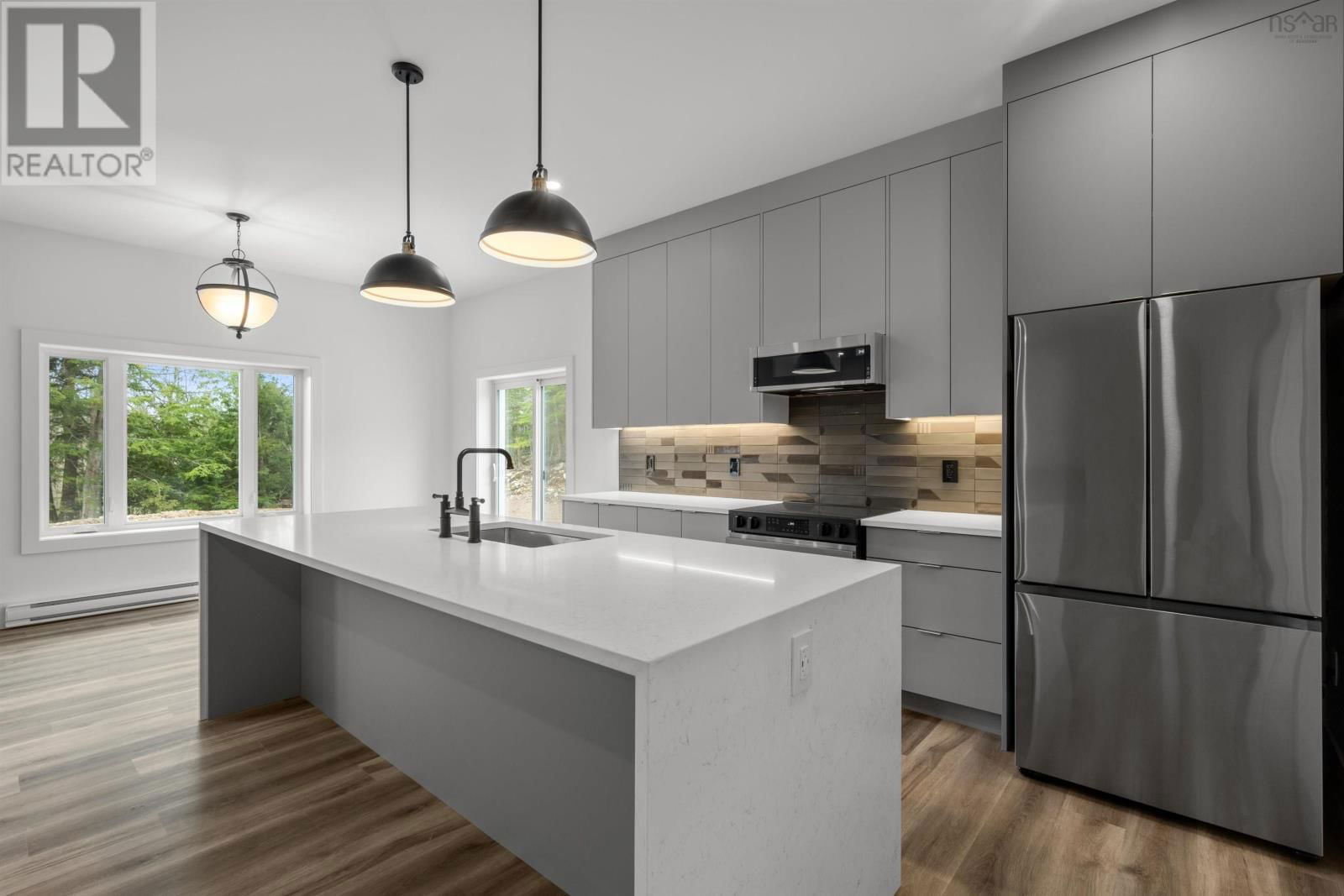 61 ARBOR HILL Image 19