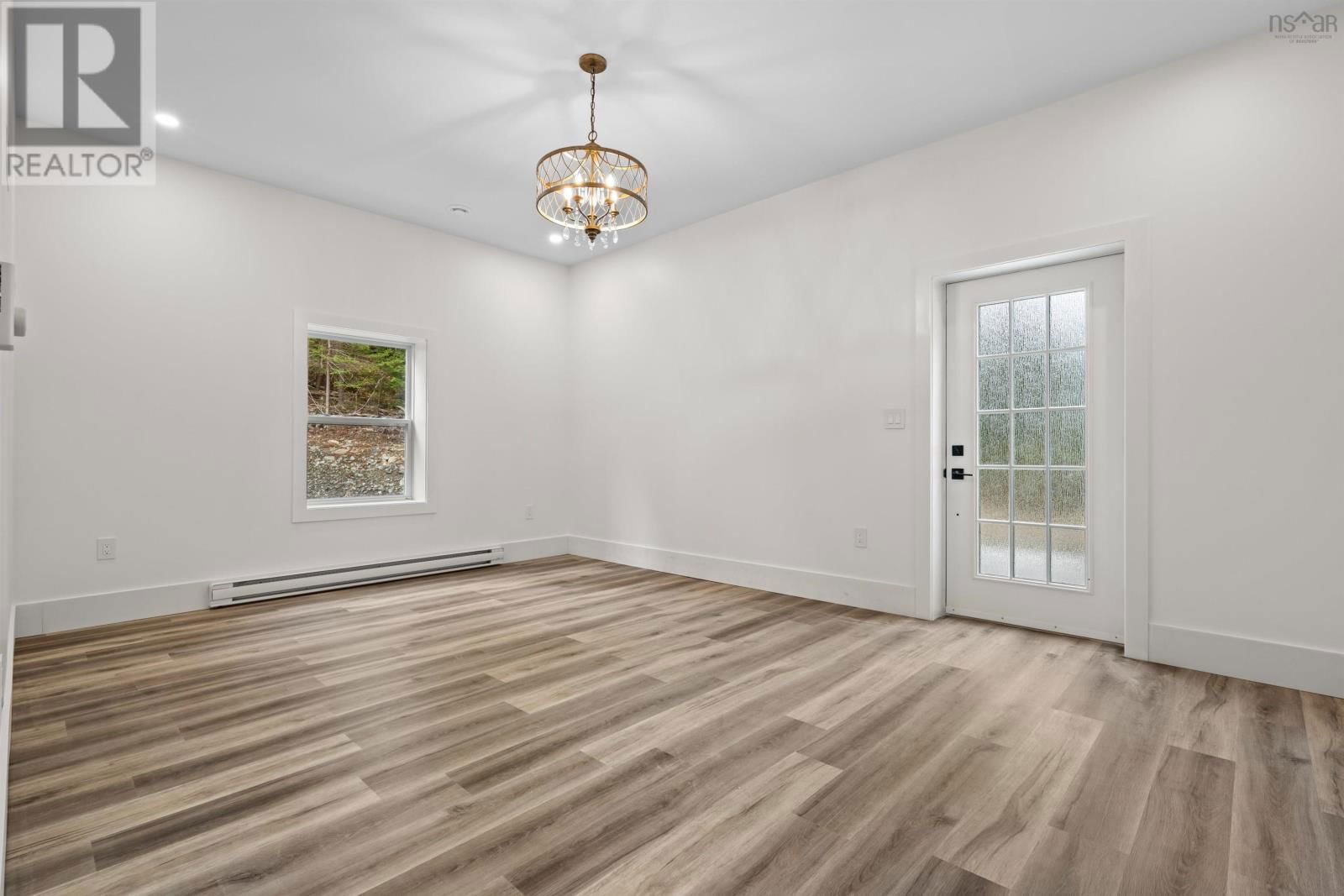 61 ARBOR HILL Image 26
