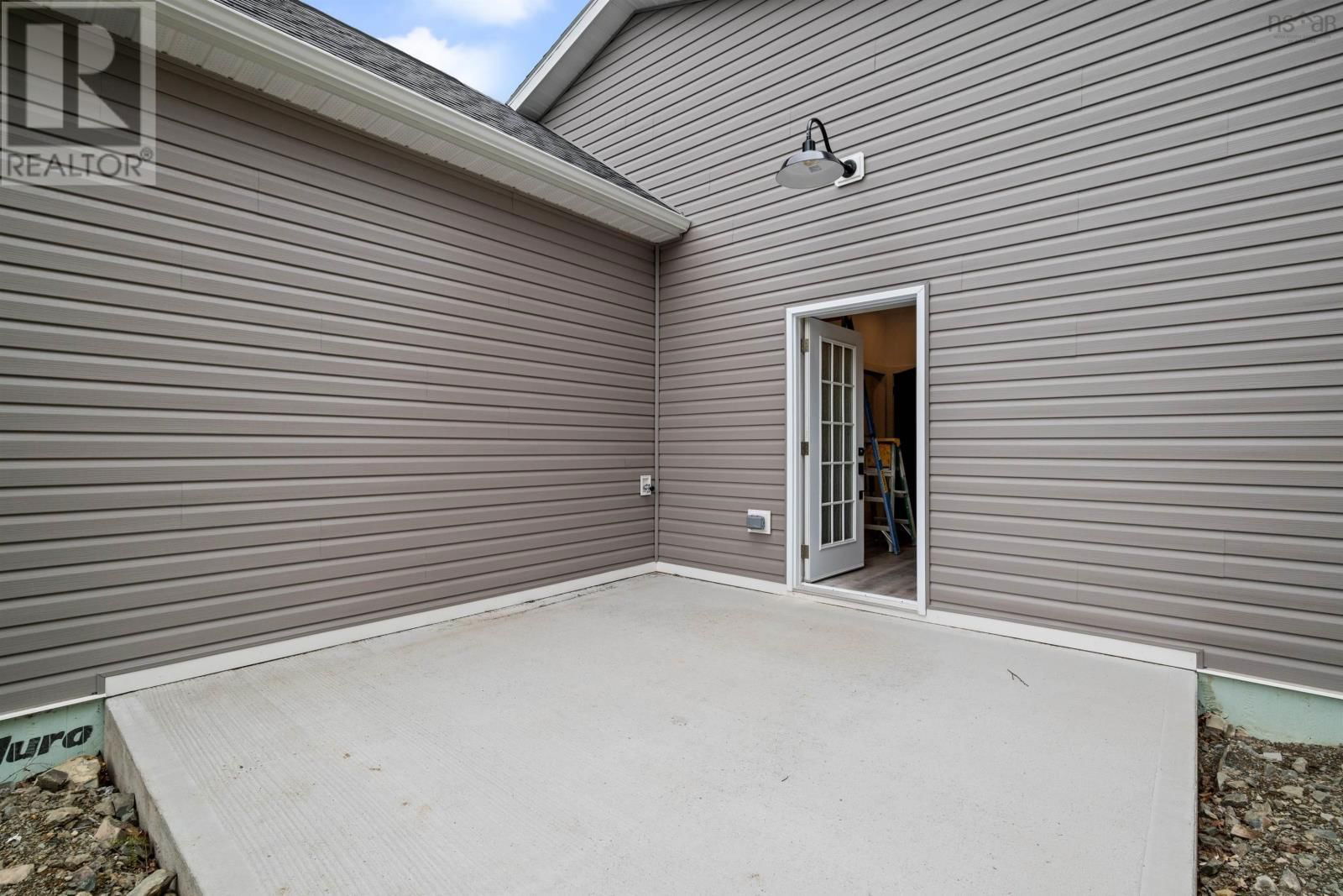 61 ARBOR HILL Image 30