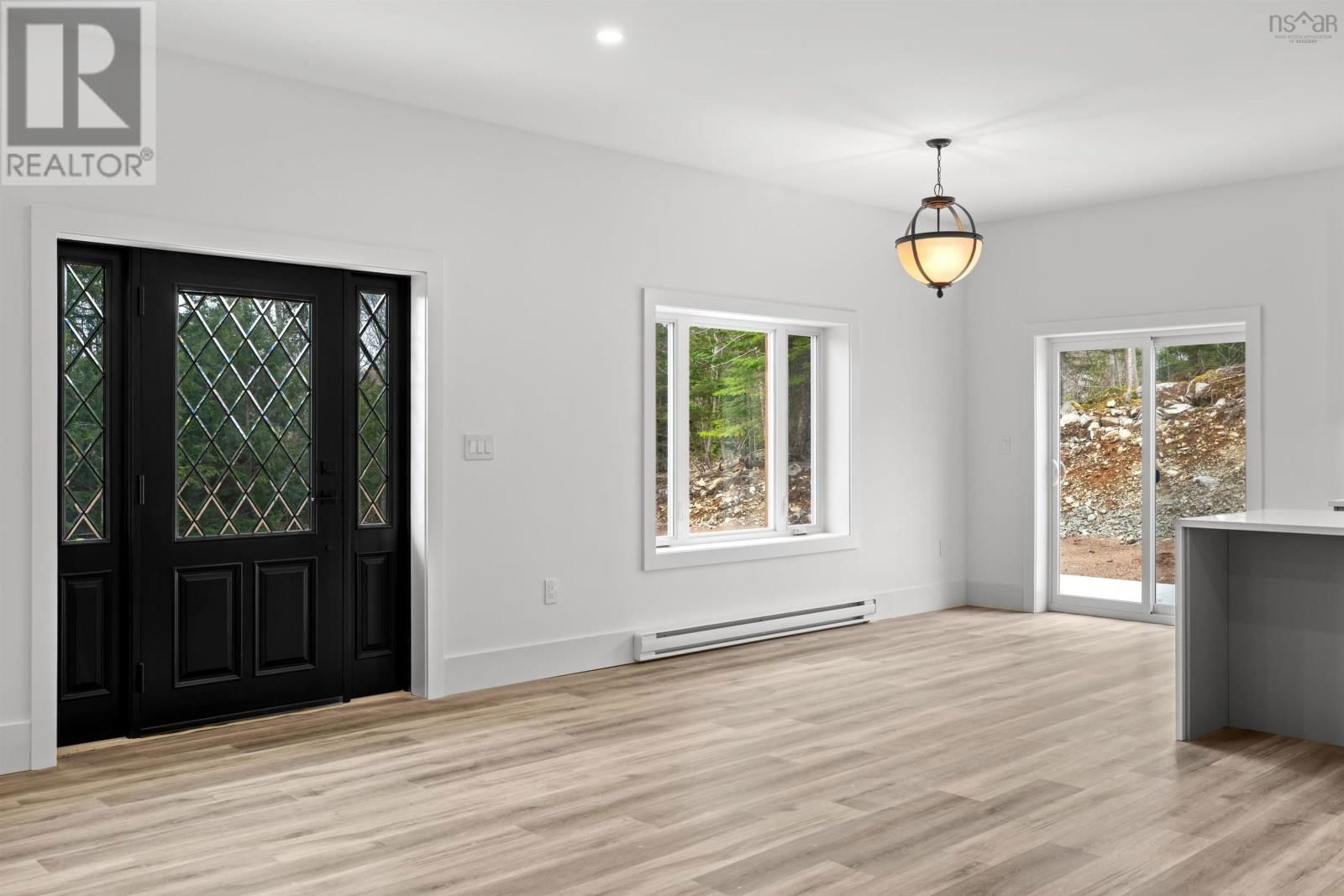 61 ARBOR HILL Image 4