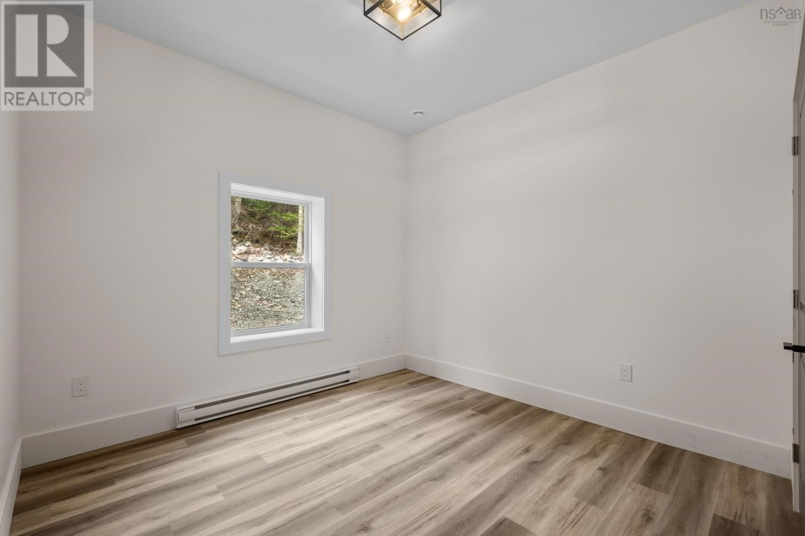 61 ARBOR HILL Image 40