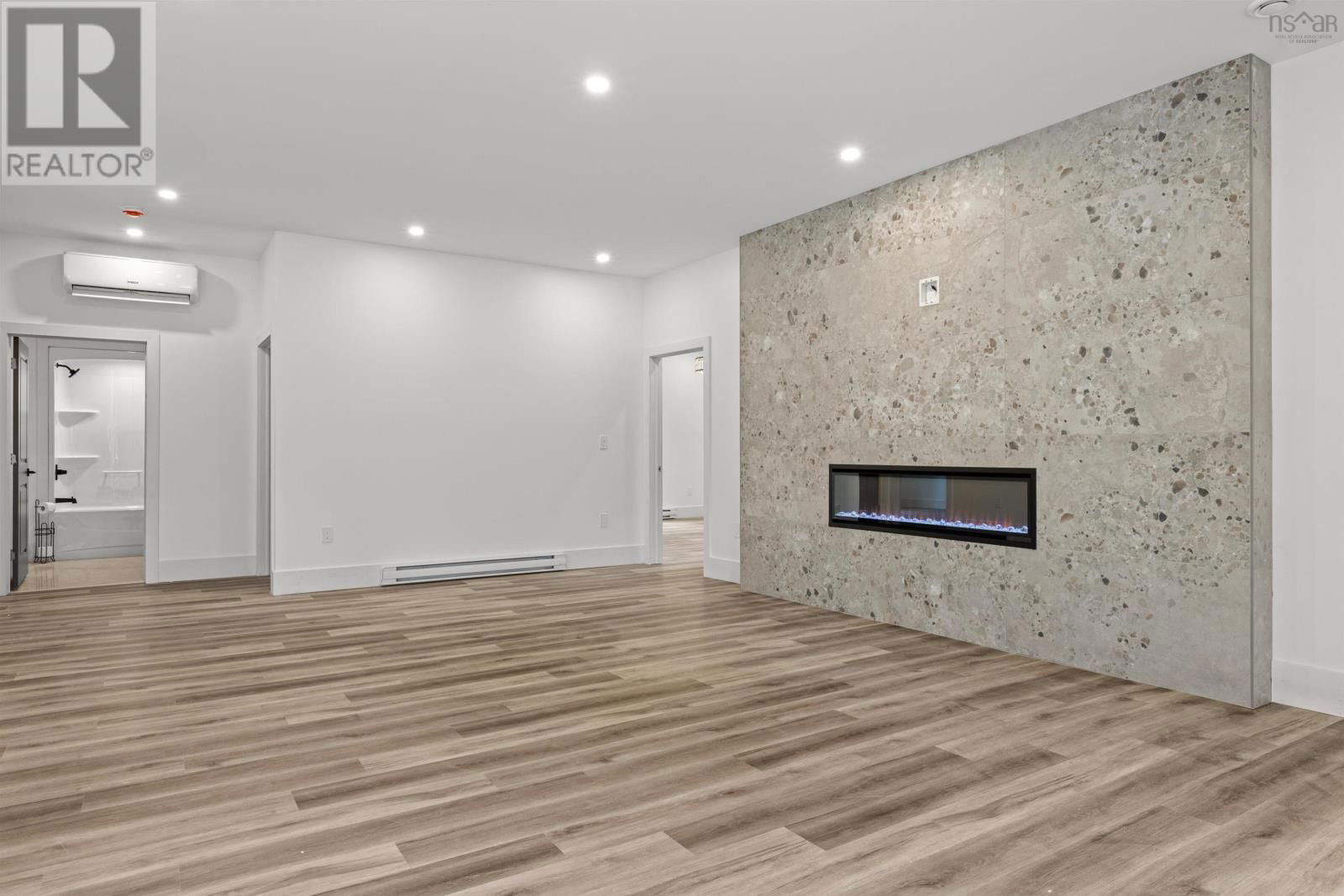 61 ARBOR HILL Image 6