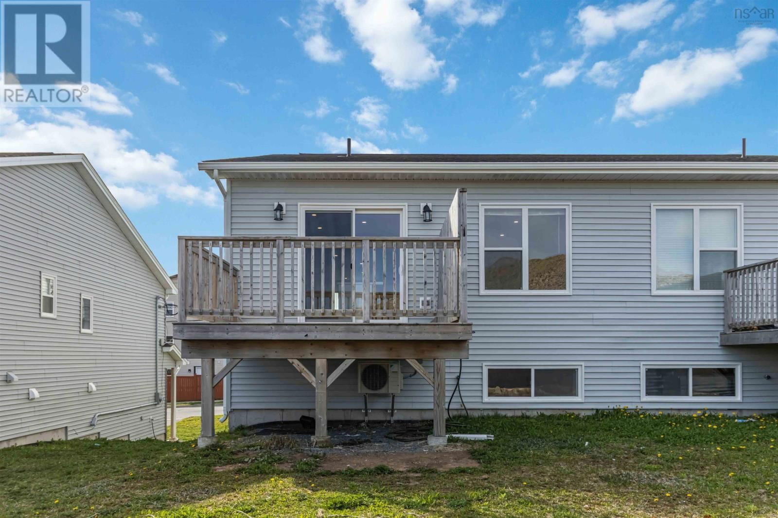 83 GOLDEN WAY Image 39
