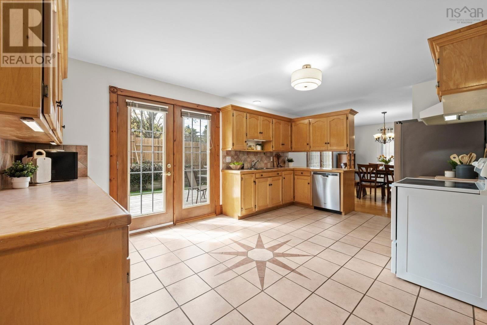 1502 EDITH DRIVE Image 14