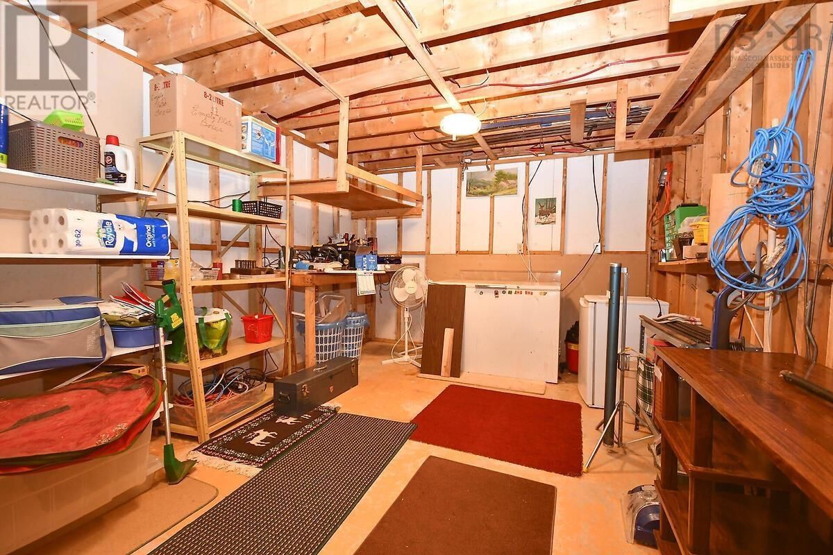 67 EVERGREEN DRIVE Image 29