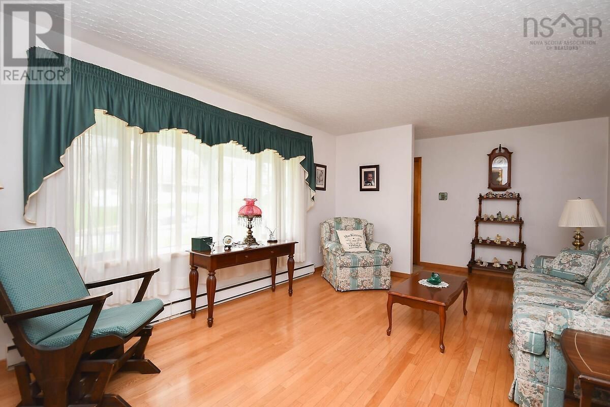 67 EVERGREEN DRIVE Image 5