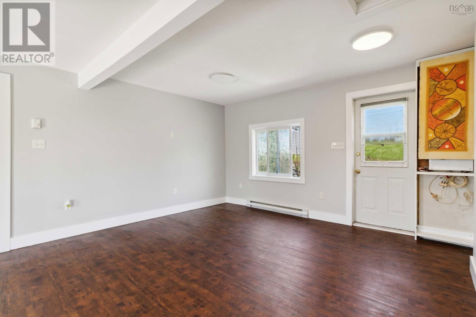 18 NIVENS AVENUE Image 12