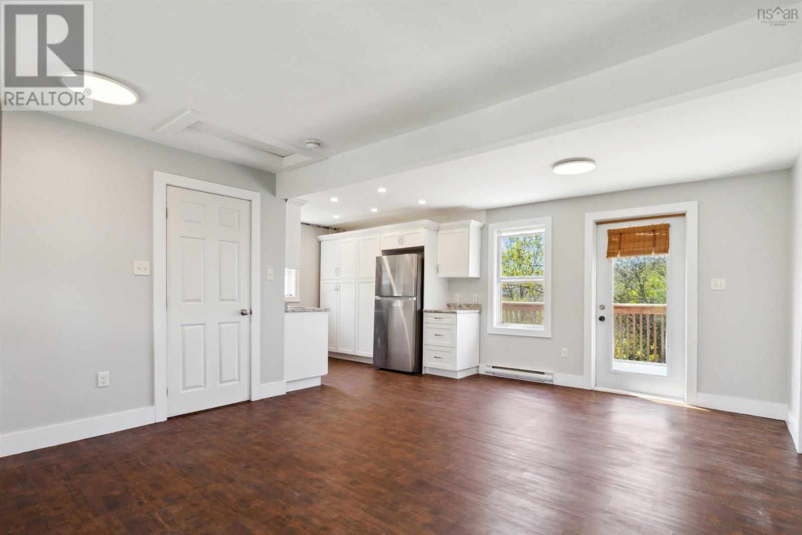 18 NIVENS AVENUE Image 18