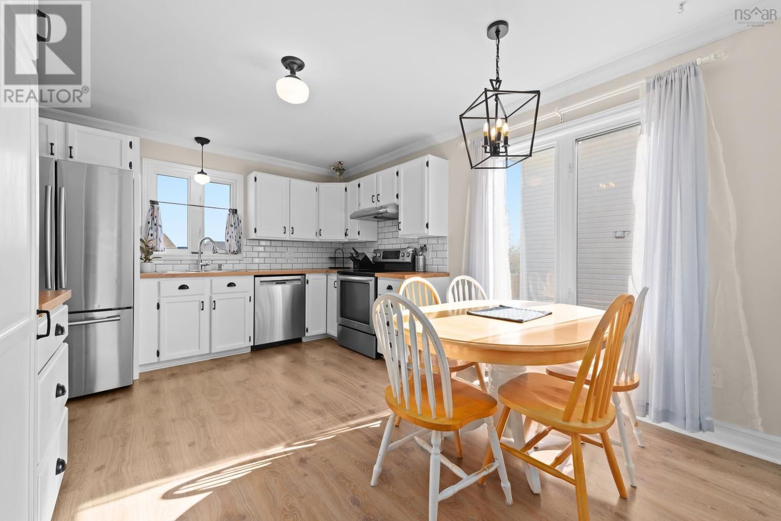 46 CASSANDRA DRIVE Image 9