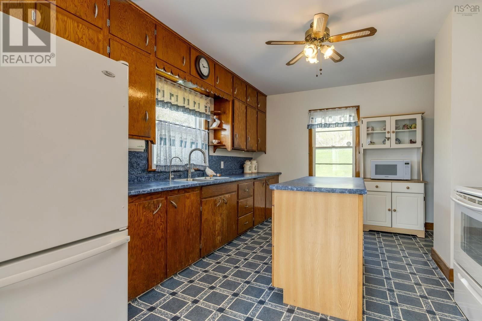 11 COLDSTREAM ROAD Image 5