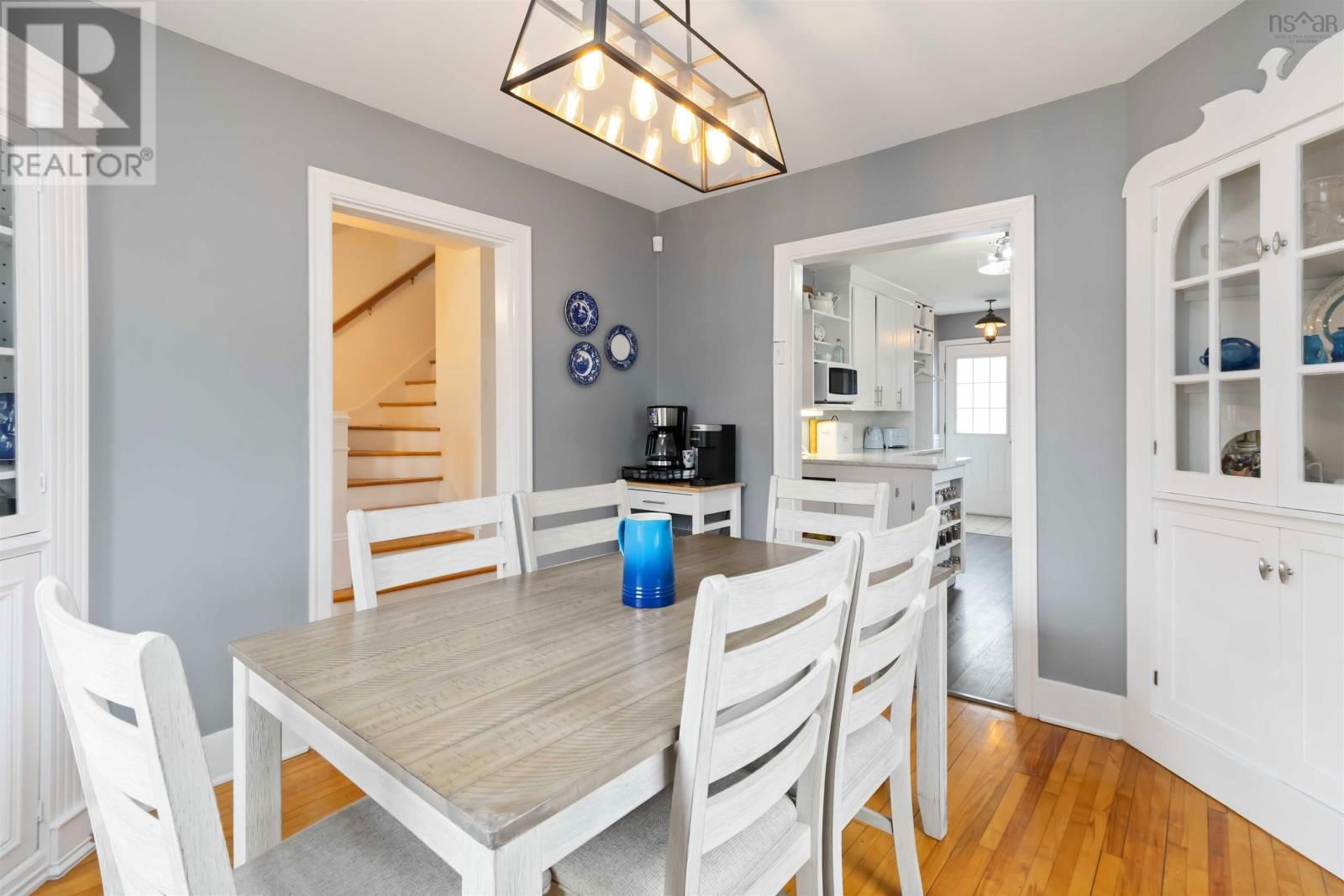 401 ROBIE STREET Image 15