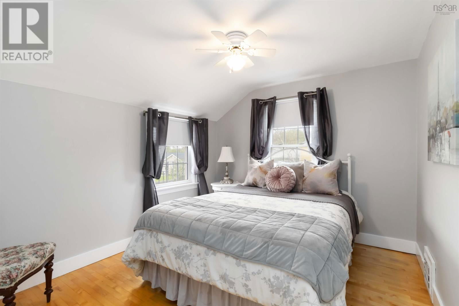 401 ROBIE STREET Image 29