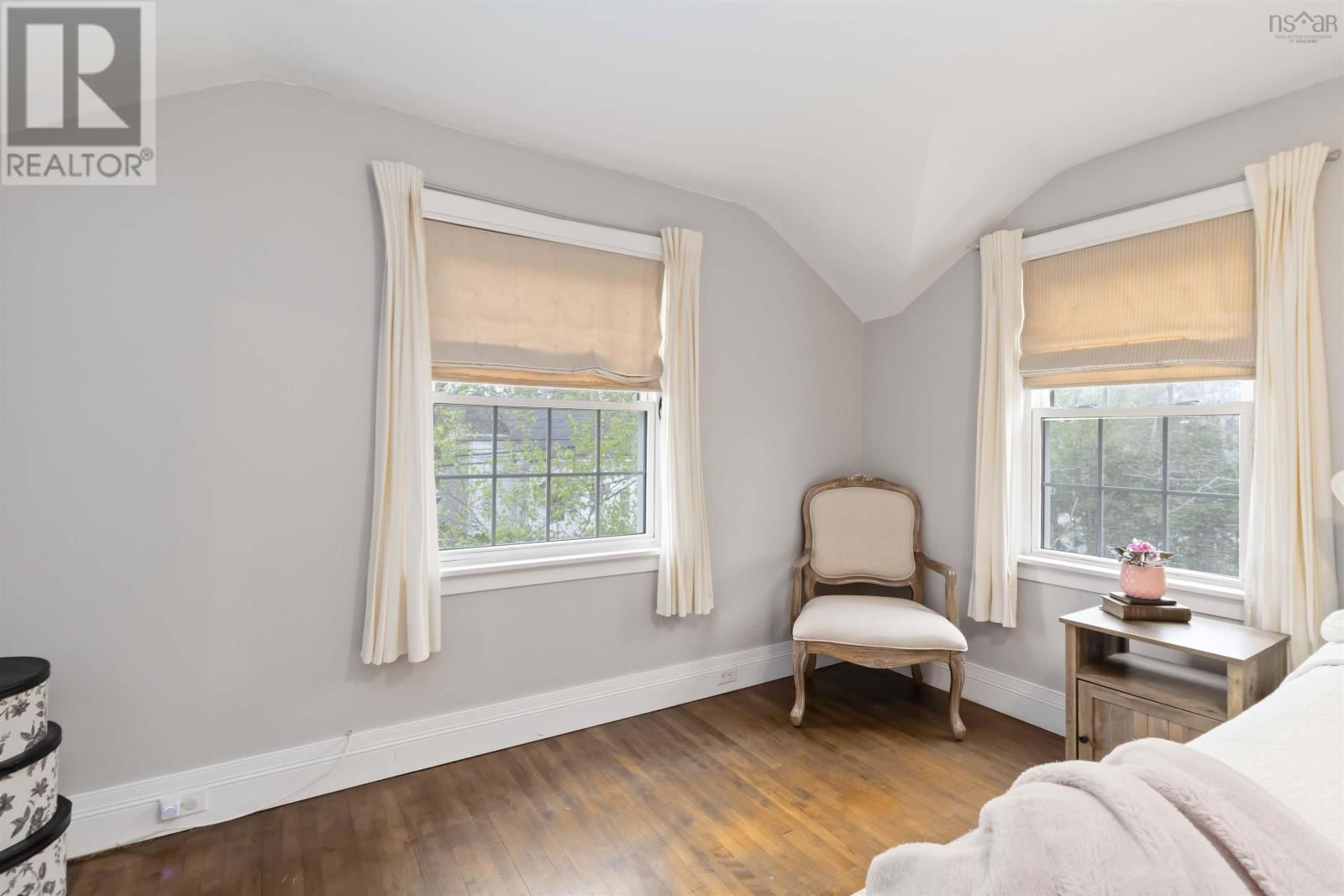 401 ROBIE STREET Image 33