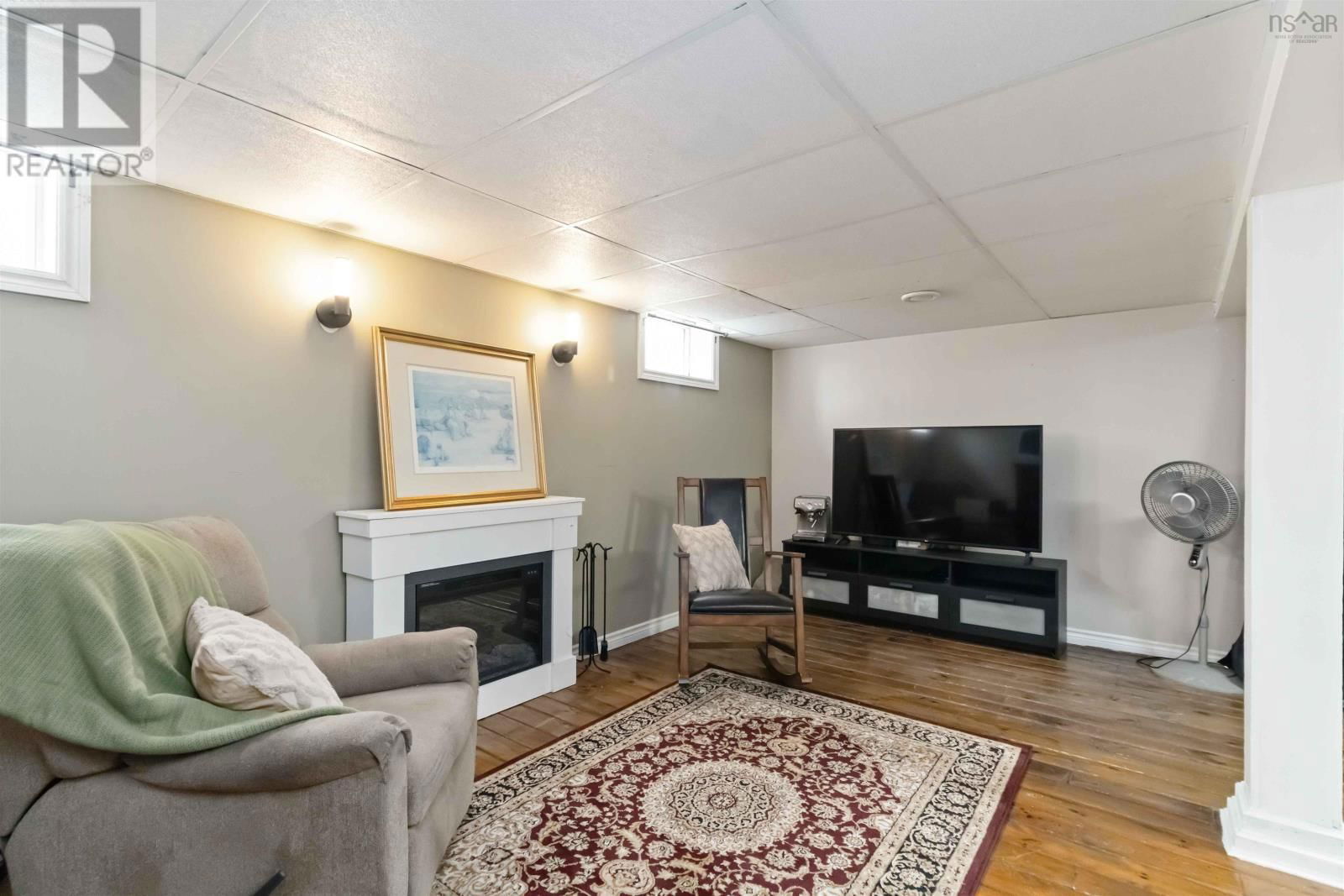 401 ROBIE STREET Image 41