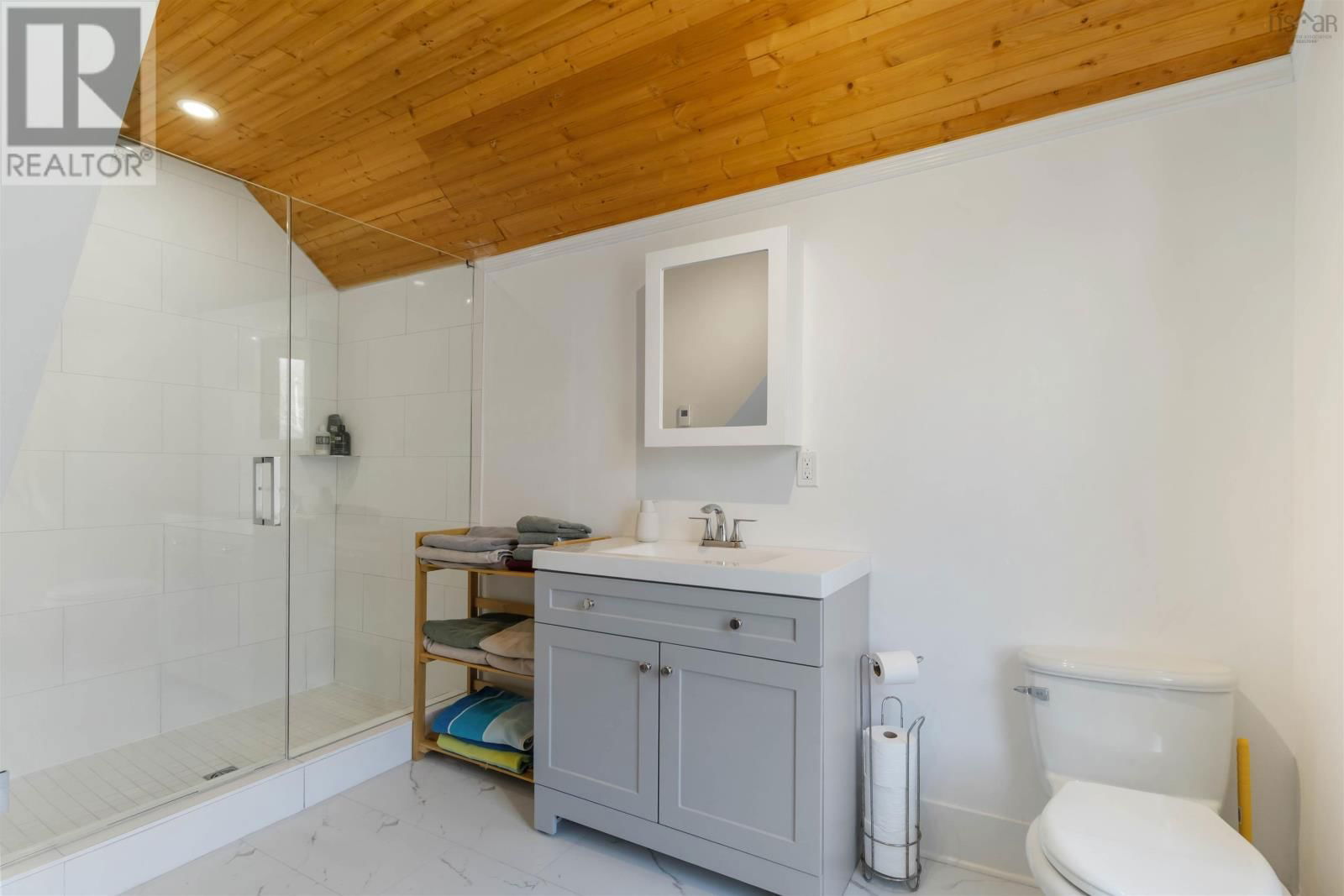 2296 CONQUERALL ROAD Image 26