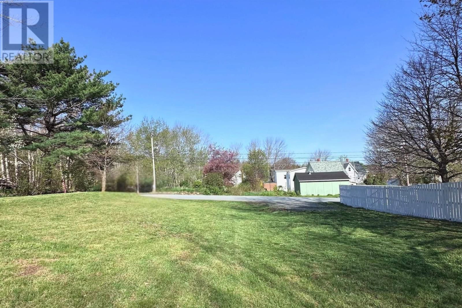 2296 CONQUERALL ROAD Image 44