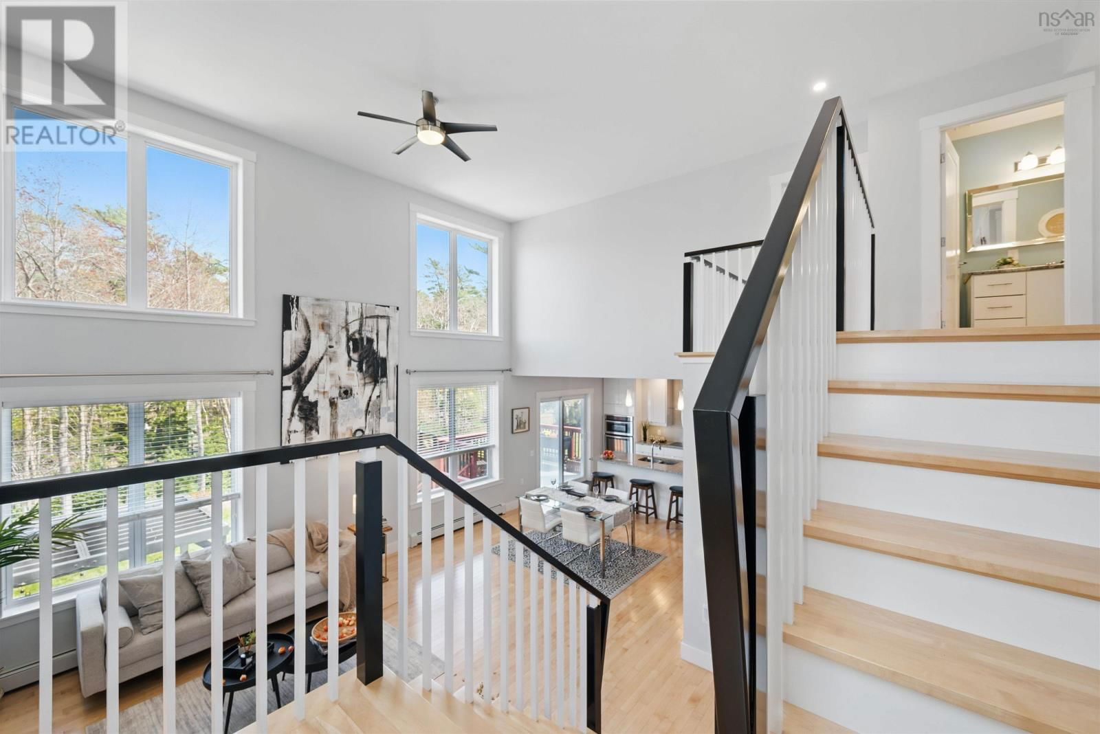 182 AMESBURY GATE Image 21