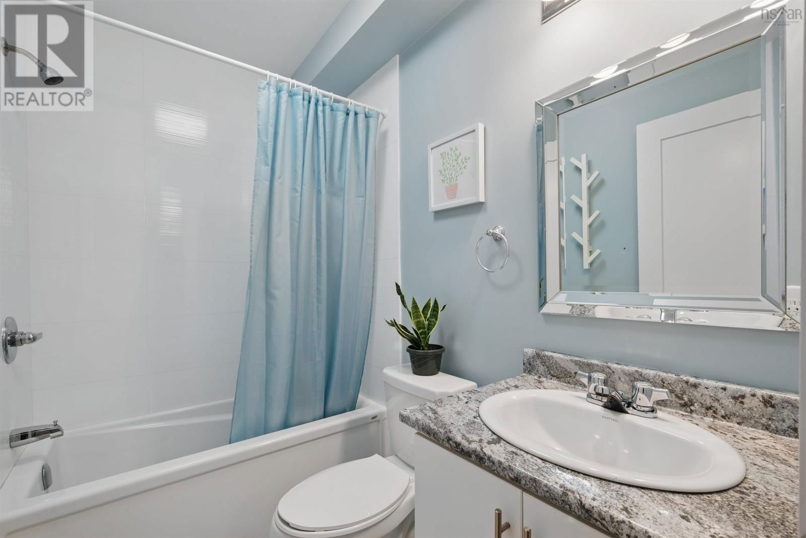 182 AMESBURY GATE Image 39