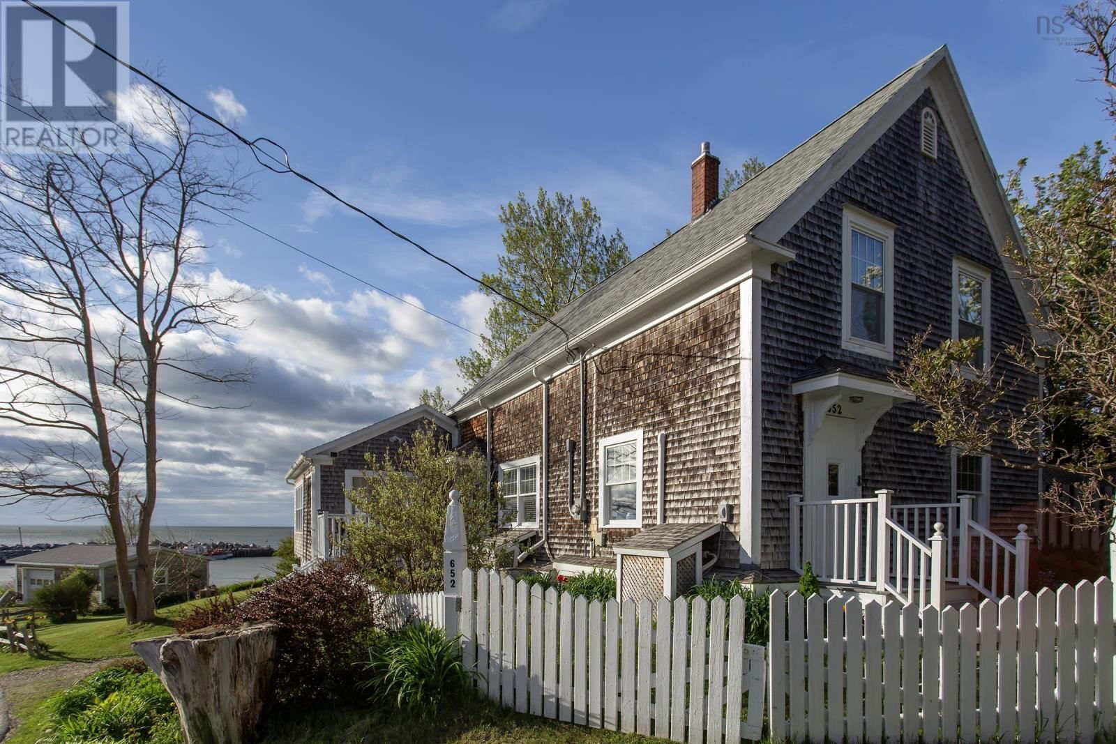 652 PORT LORNE ROAD Image 4