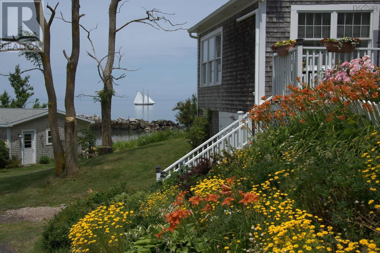 652 PORT LORNE ROAD Image 40