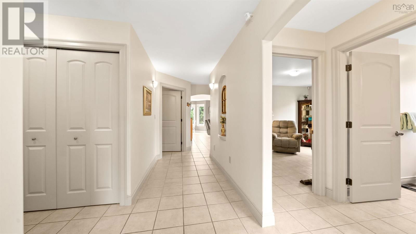8 MALLARD AVENUE Image 11