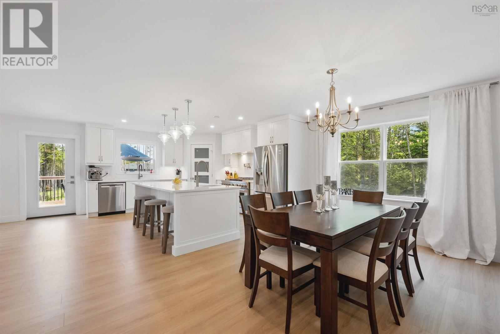 159 MAGENTA DRIVE Image 11