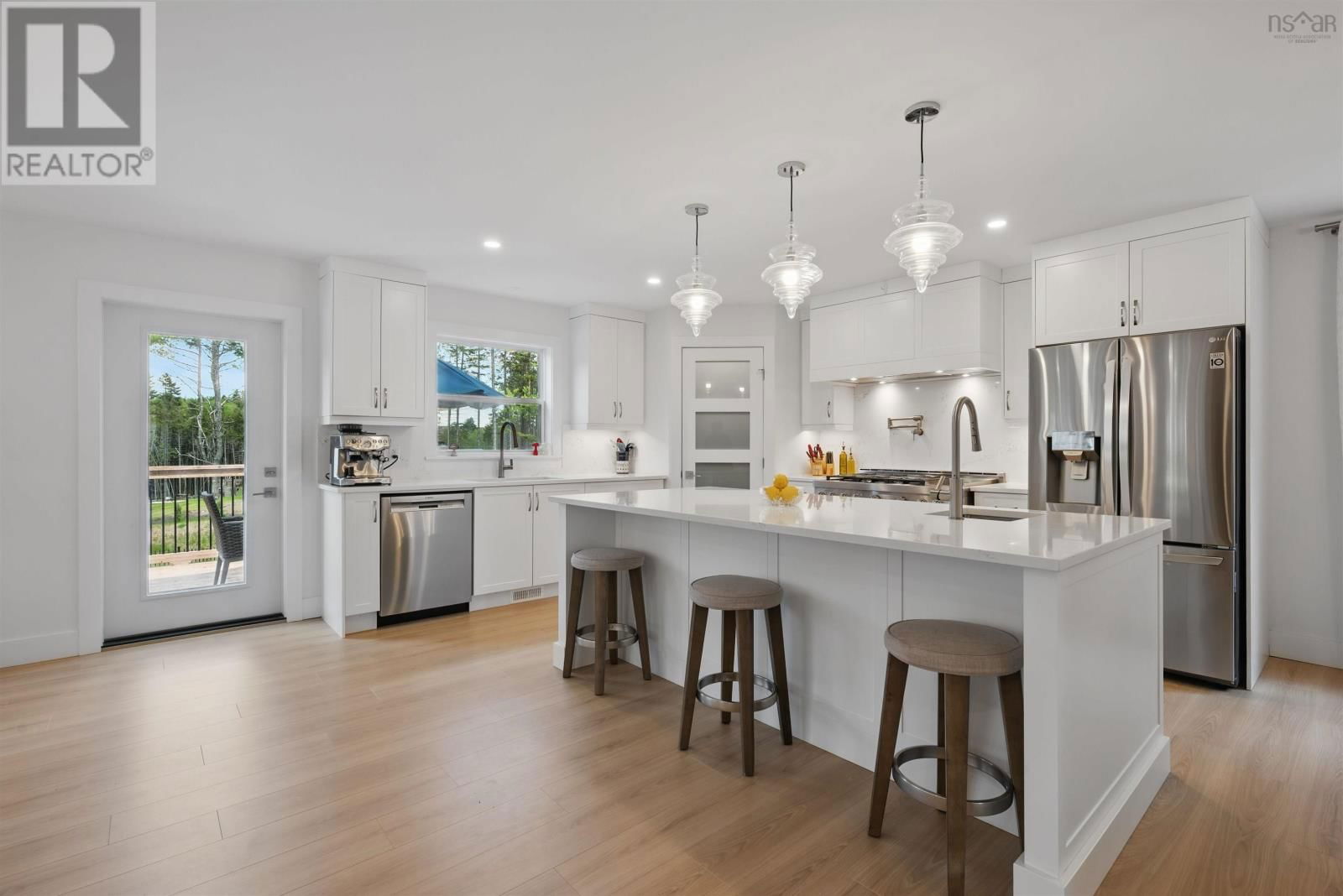 159 MAGENTA DRIVE Image 15