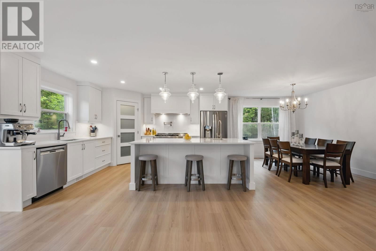 159 MAGENTA DRIVE Image 16