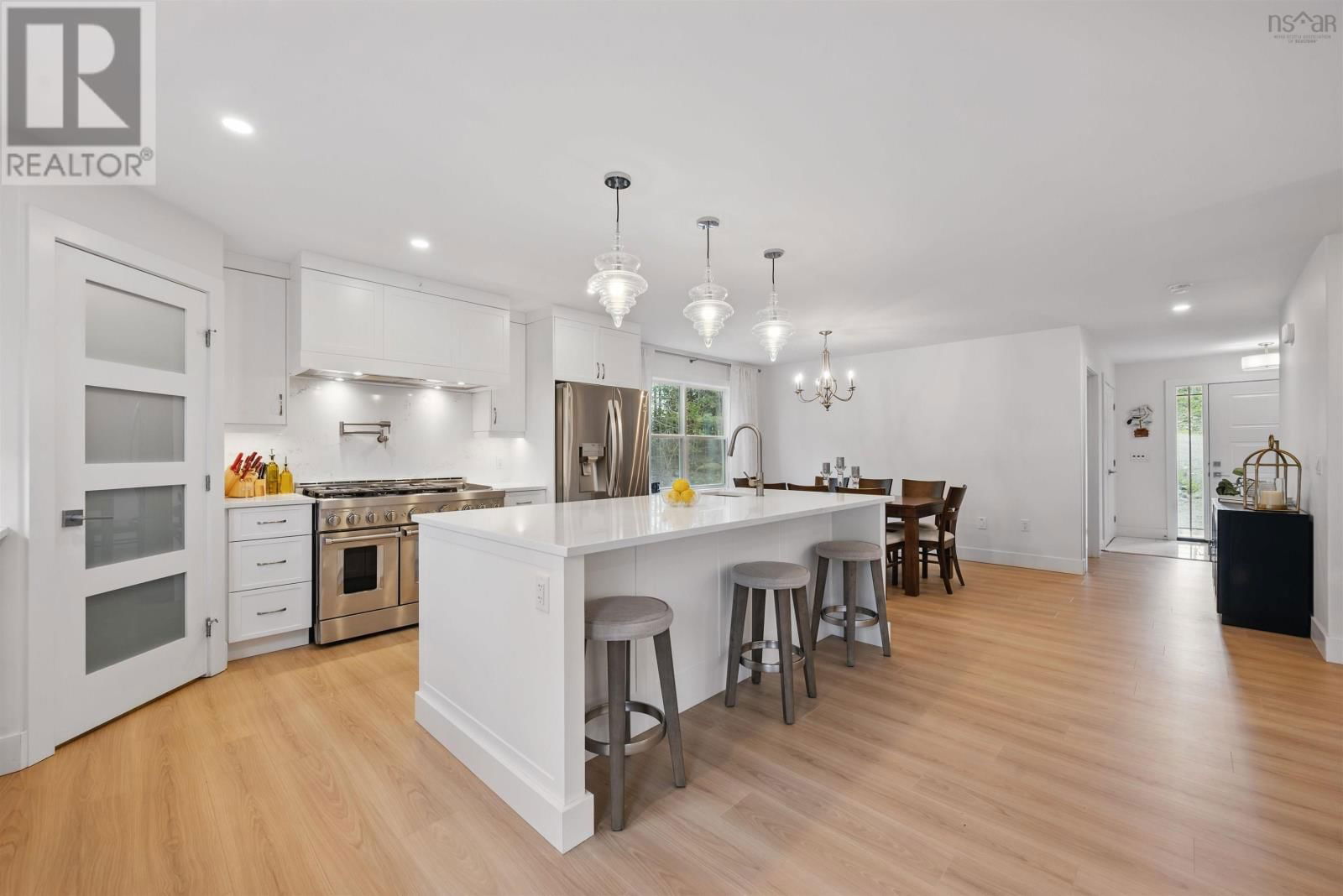 159 MAGENTA DRIVE Image 17