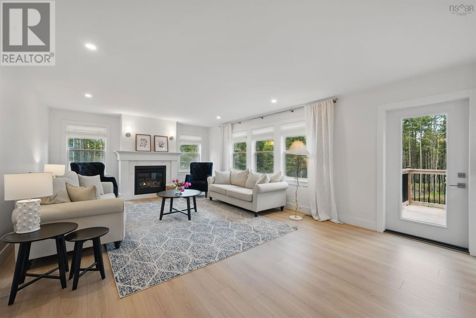 159 MAGENTA DRIVE Image 19