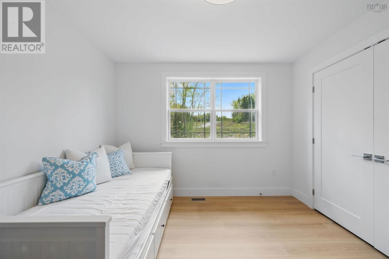 159 MAGENTA DRIVE Image 28