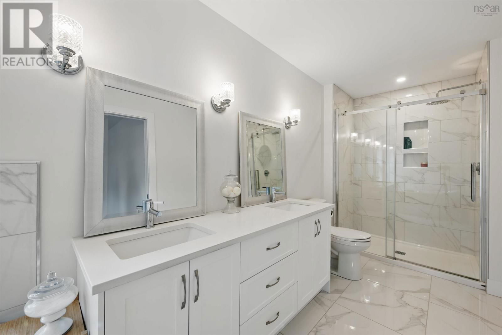 159 MAGENTA DRIVE Image 33
