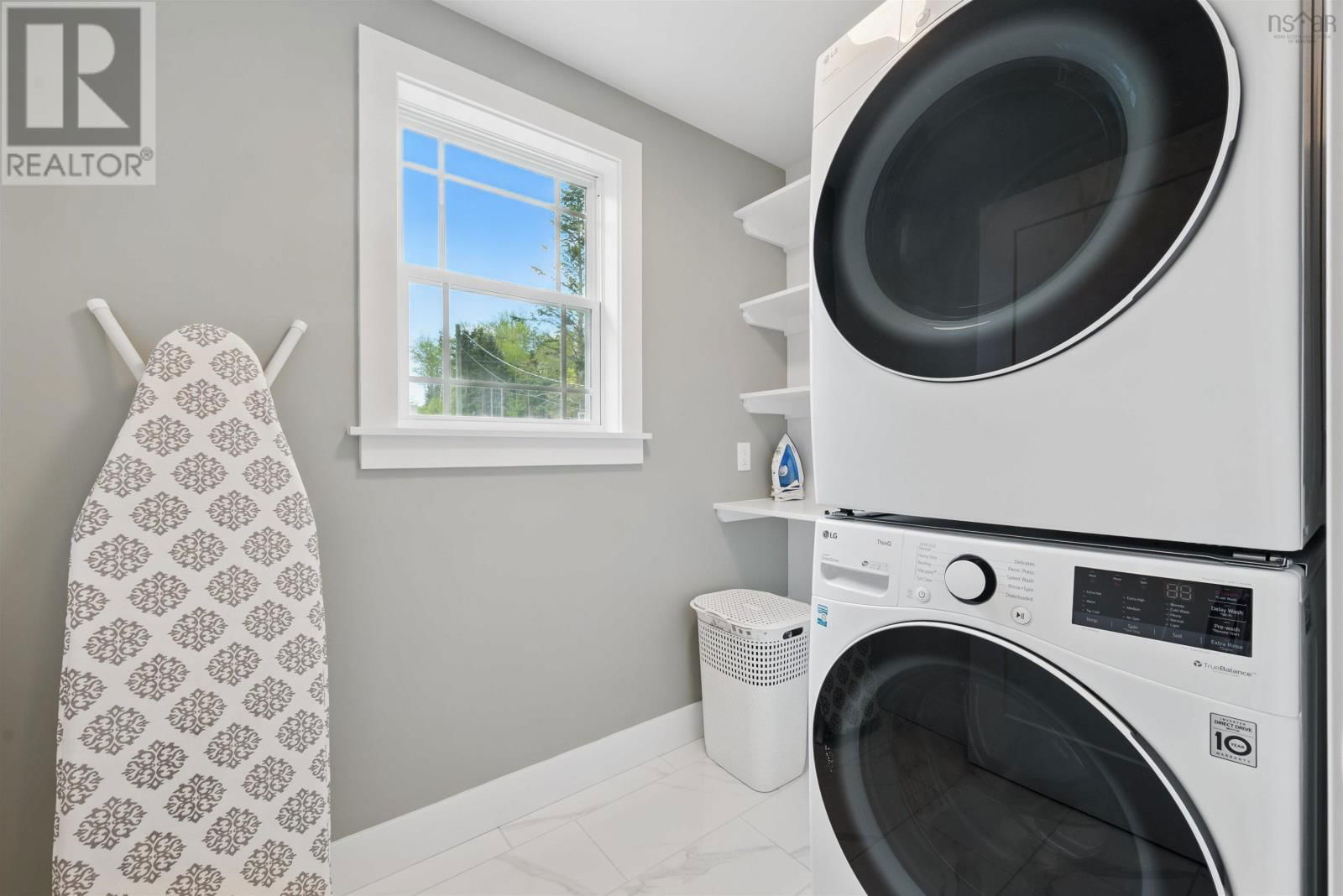 159 MAGENTA DRIVE Image 37