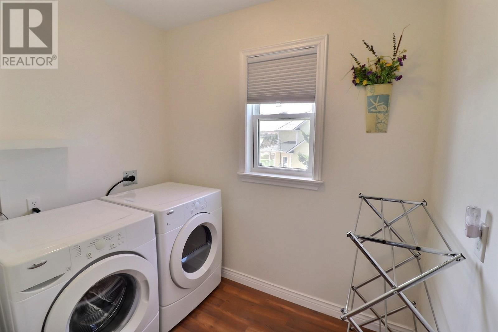 183 HARBOURVIEW DRIVE Image 16