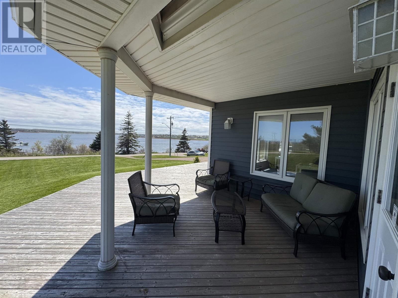 183 HARBOURVIEW DRIVE Image 2
