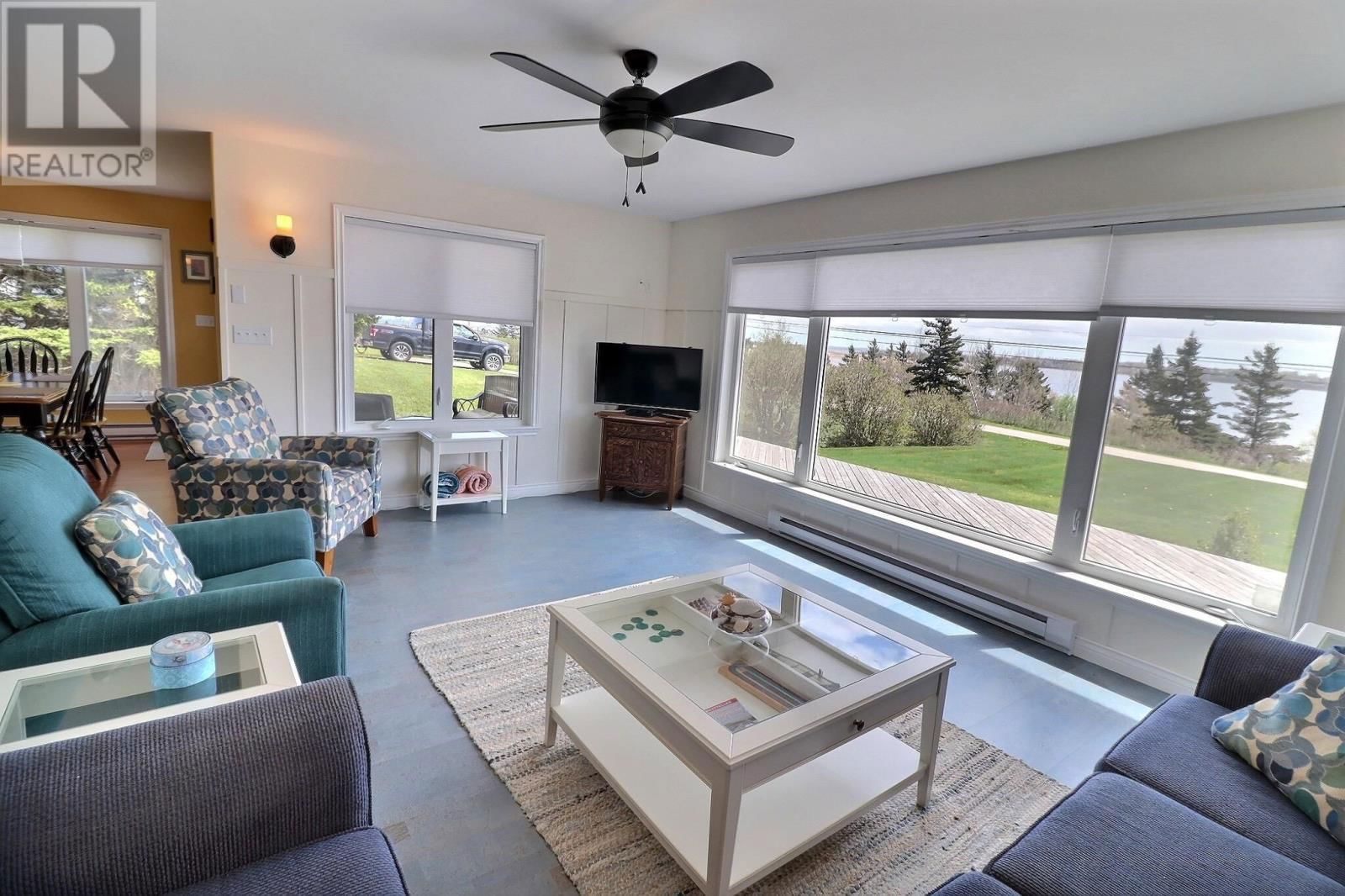 183 HARBOURVIEW DRIVE Image 9