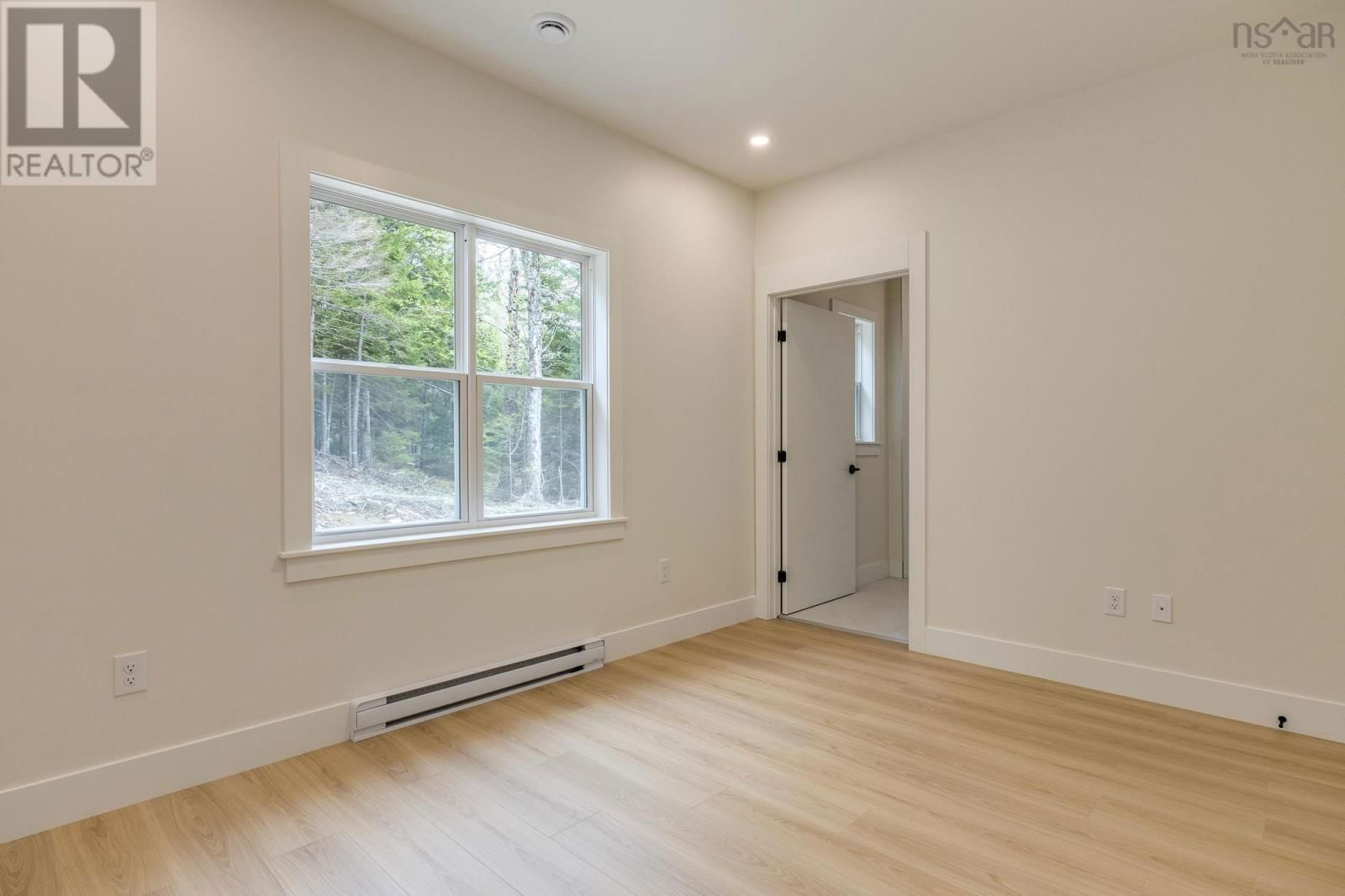 44 SWEETFERN LANE Image 23