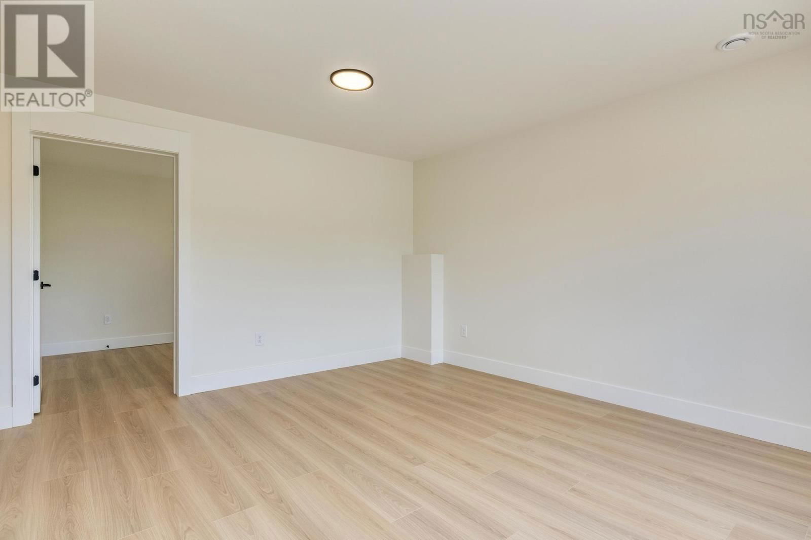 44 SWEETFERN LANE Image 31