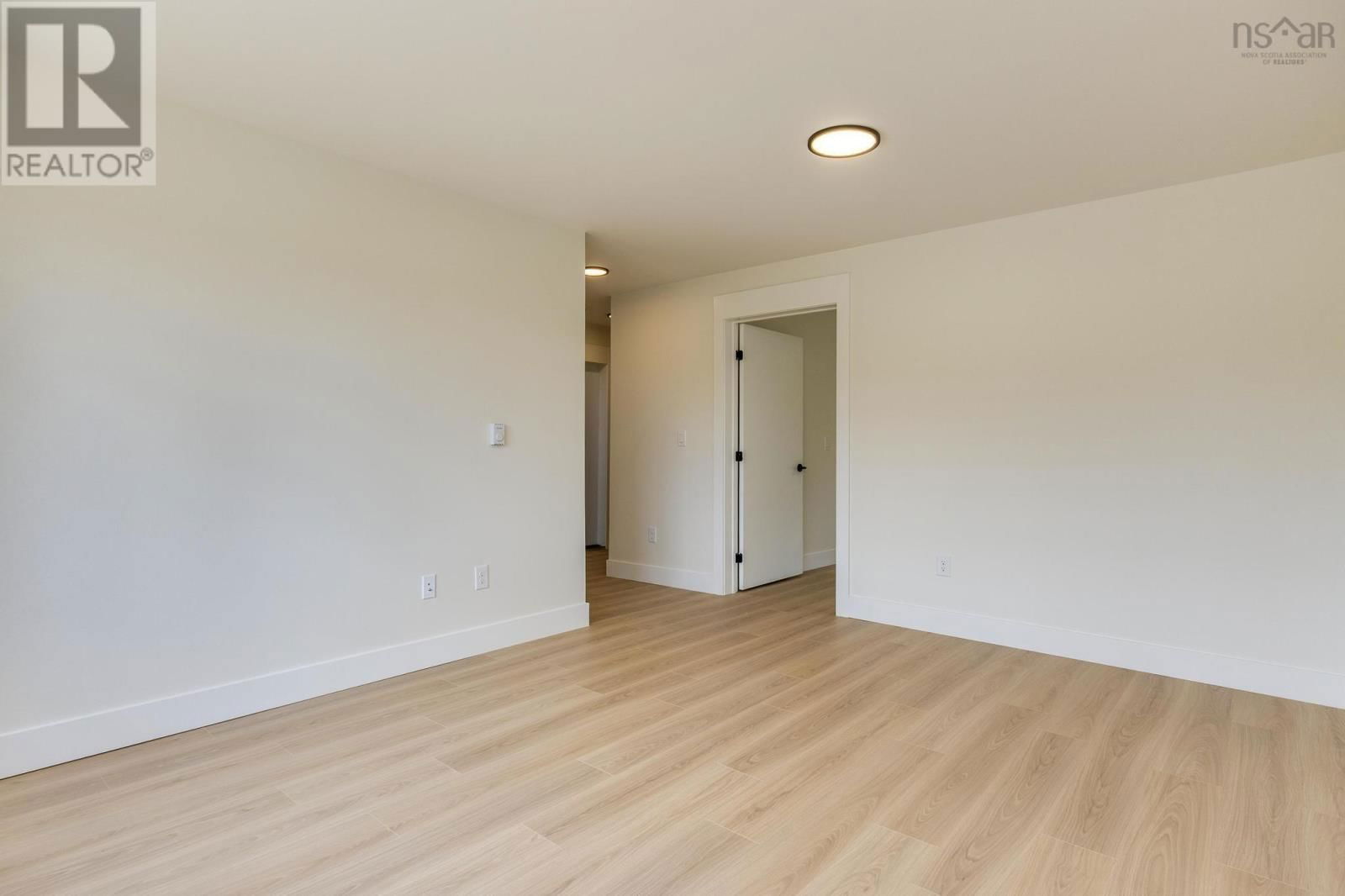 44 SWEETFERN LANE Image 33