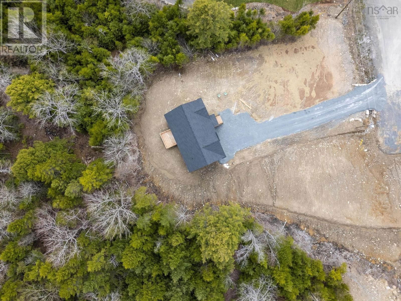 44 SWEETFERN LANE Image 35