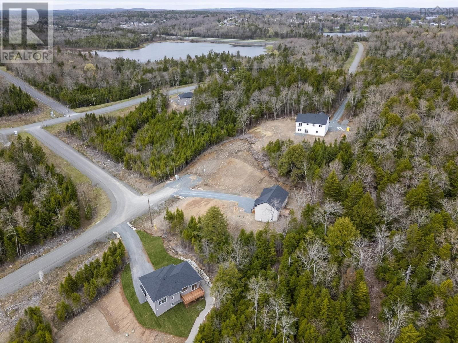 44 SWEETFERN LANE Image 36
