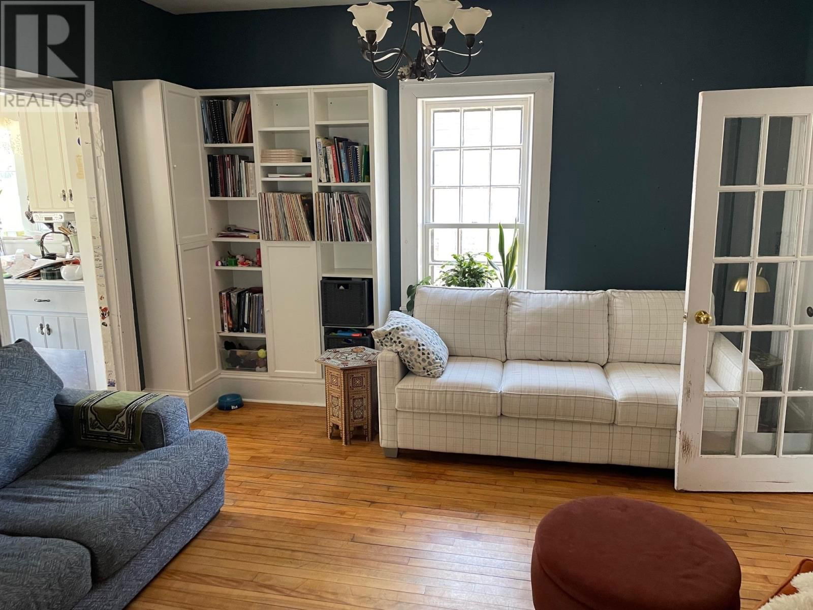 13 PLEASANT STREET Image 3