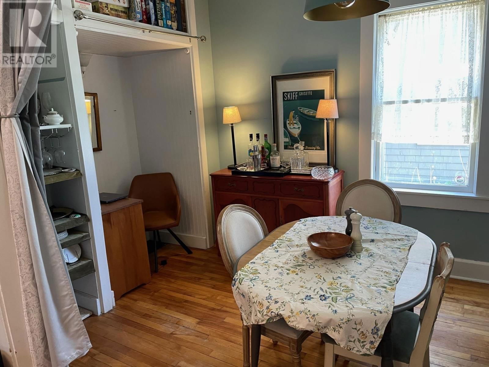 13 PLEASANT STREET Image 4