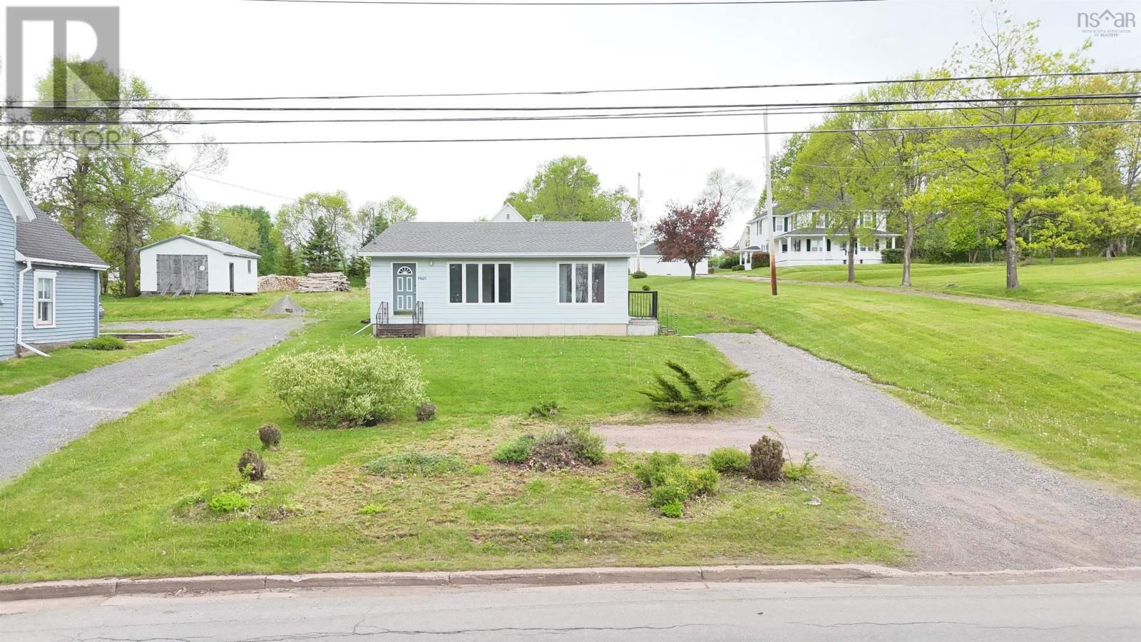 290 MAIN STREET Image 1