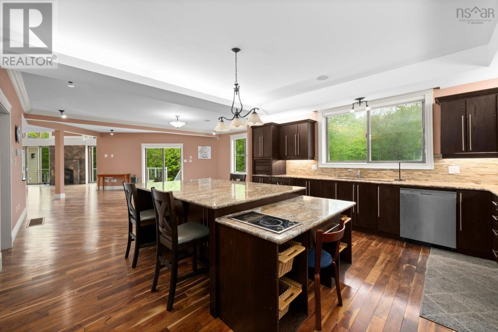 72 WORTHINGTON PLACE Image 10