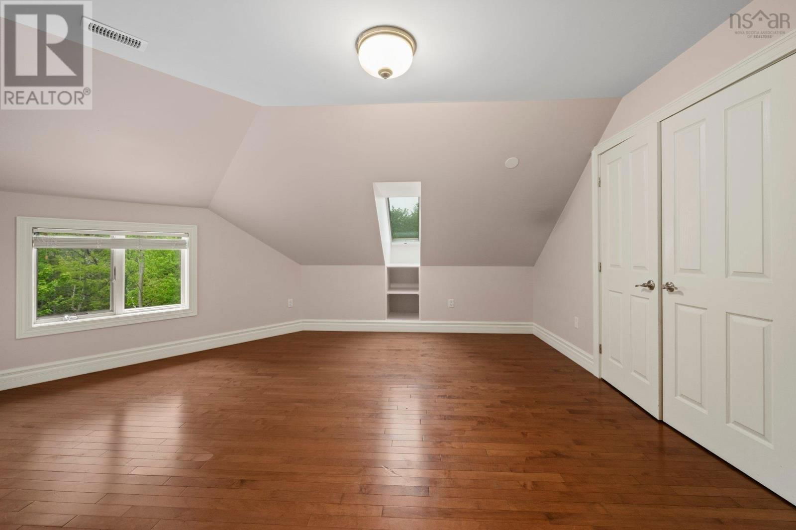72 WORTHINGTON PLACE Image 31