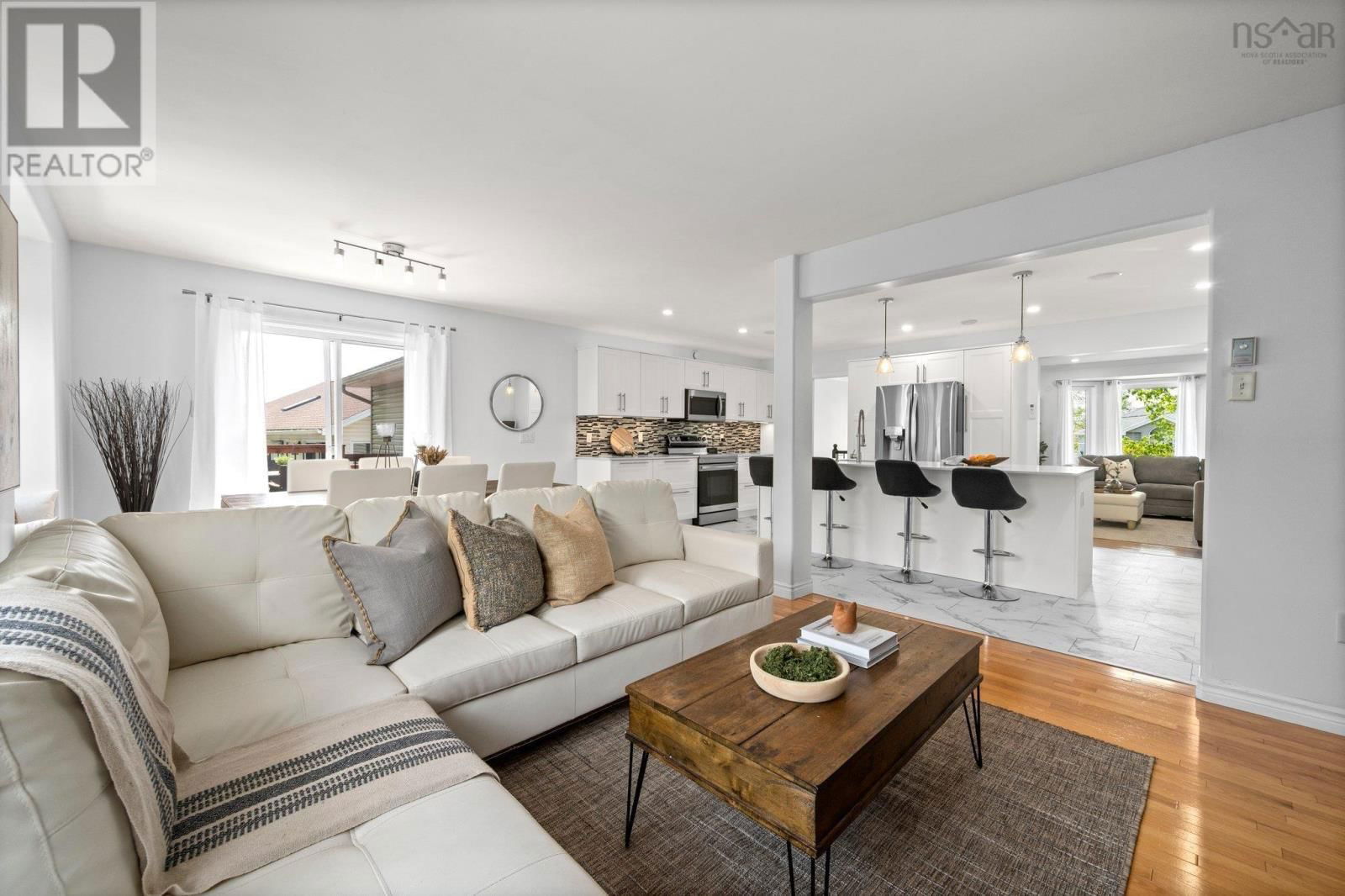 3 SPRUCEWOOD COURT Image 18