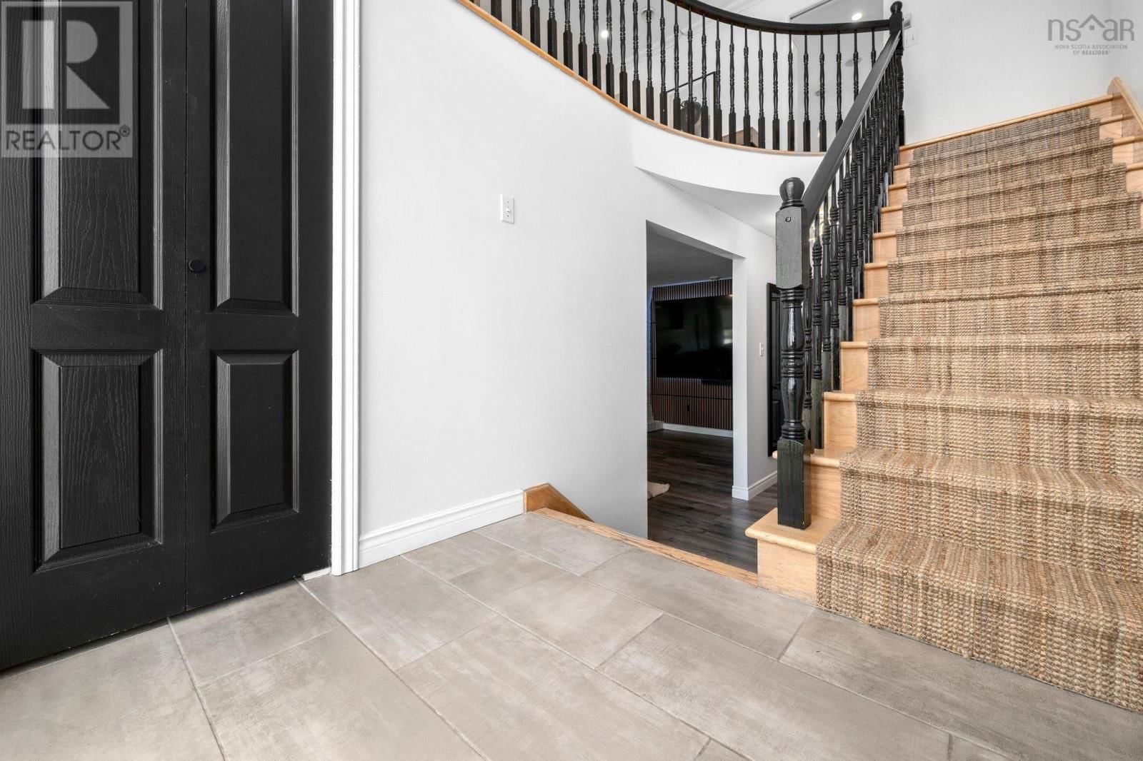 3 SPRUCEWOOD COURT Image 2