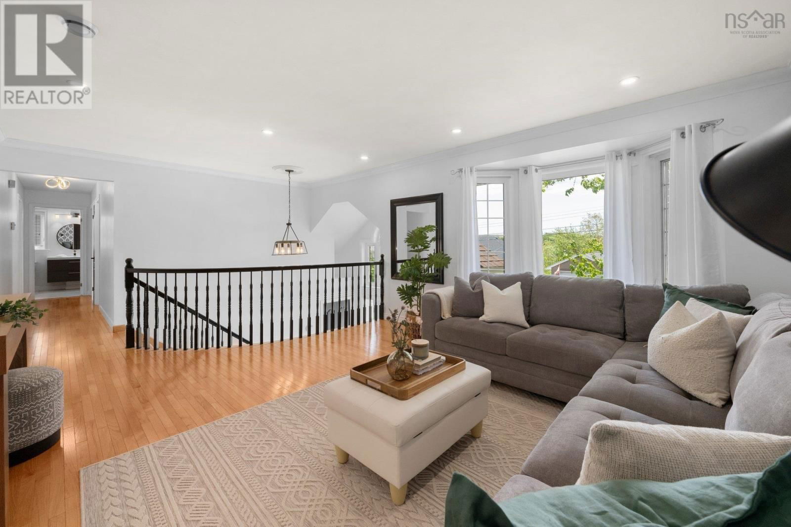 3 SPRUCEWOOD COURT Image 6