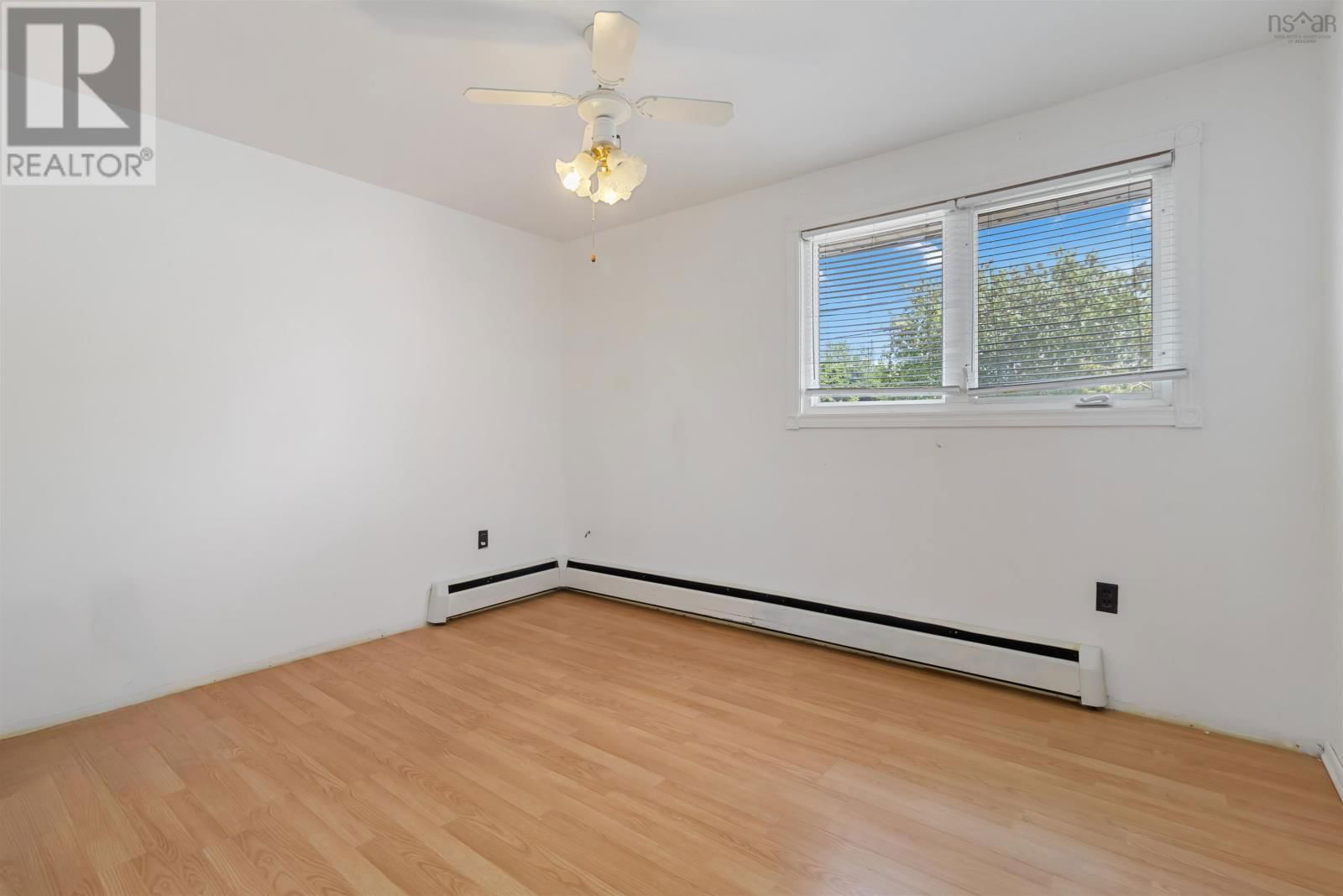 3 CODROY CRESCENT Image 19